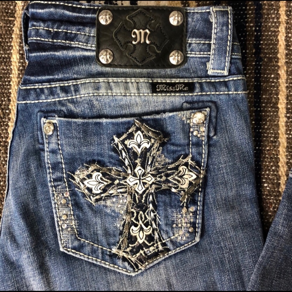 Boot cut miss me jeans size 29